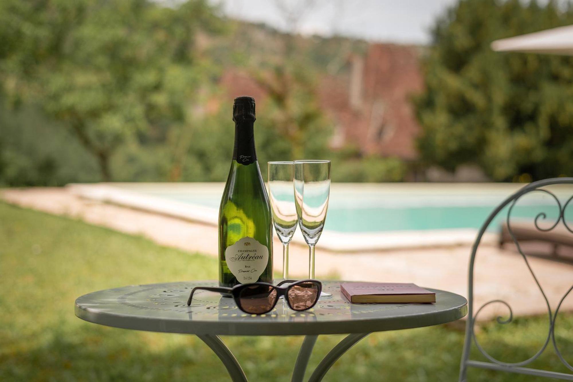 Manoir De Laroque Delprat Bed & Breakfast Autoire Екстериор снимка