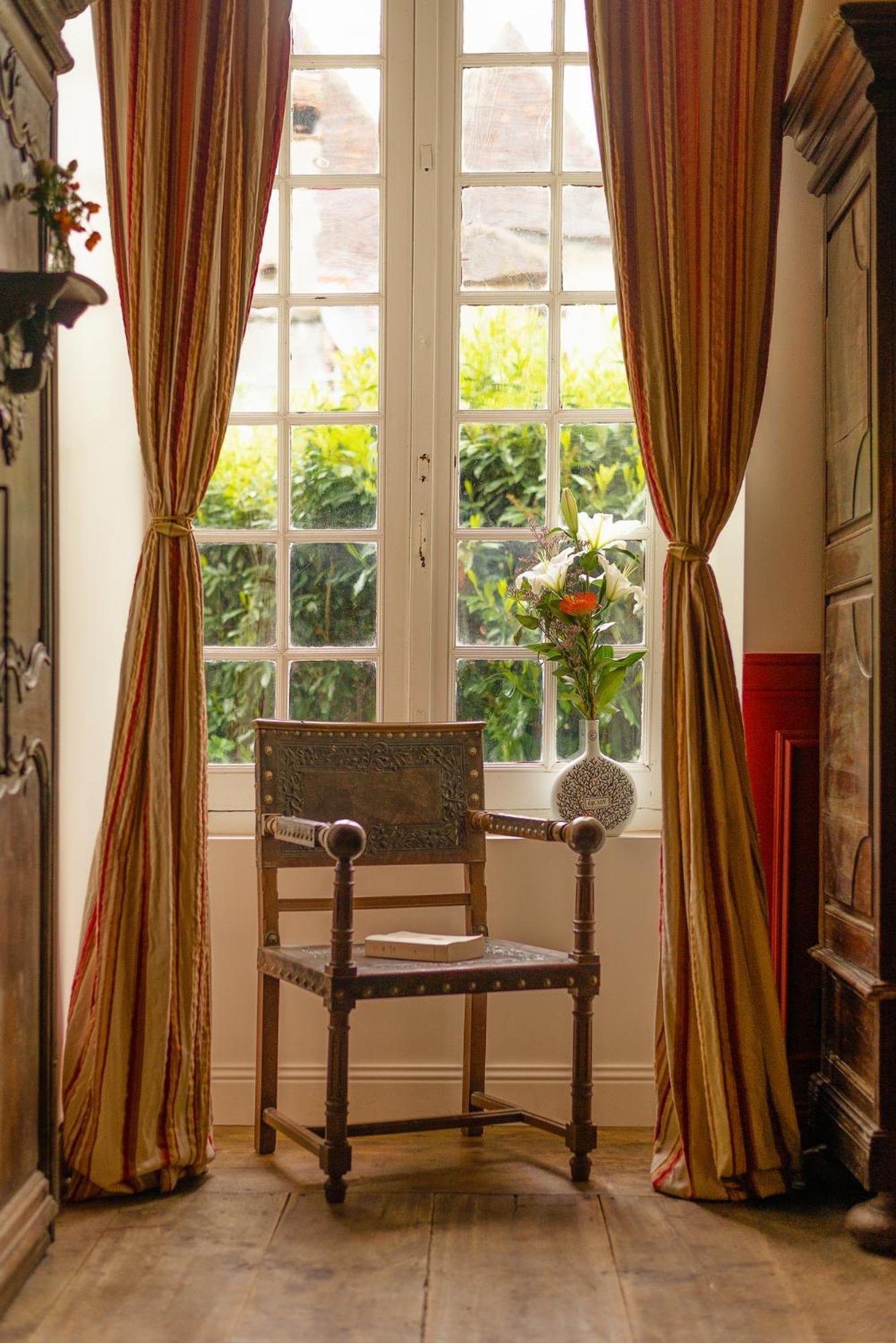 Manoir De Laroque Delprat Bed & Breakfast Autoire Екстериор снимка